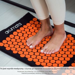 Akumata czarno-pomarańczowa masaż stóp