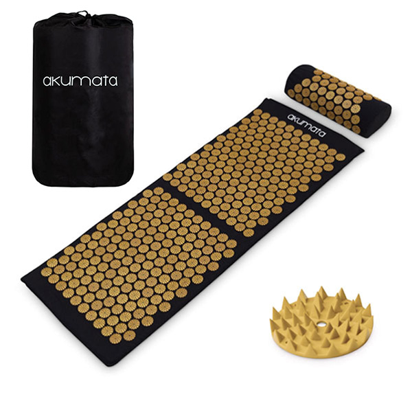 Długa Akumata czarno-złota z poduszką i pokrowcem